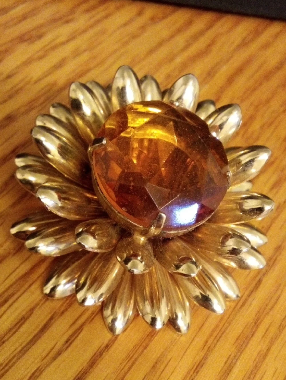 None elegant gold